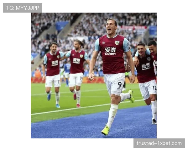 英超专家预测：曼城与埃弗顿战平 伯恩利险胜利兹联